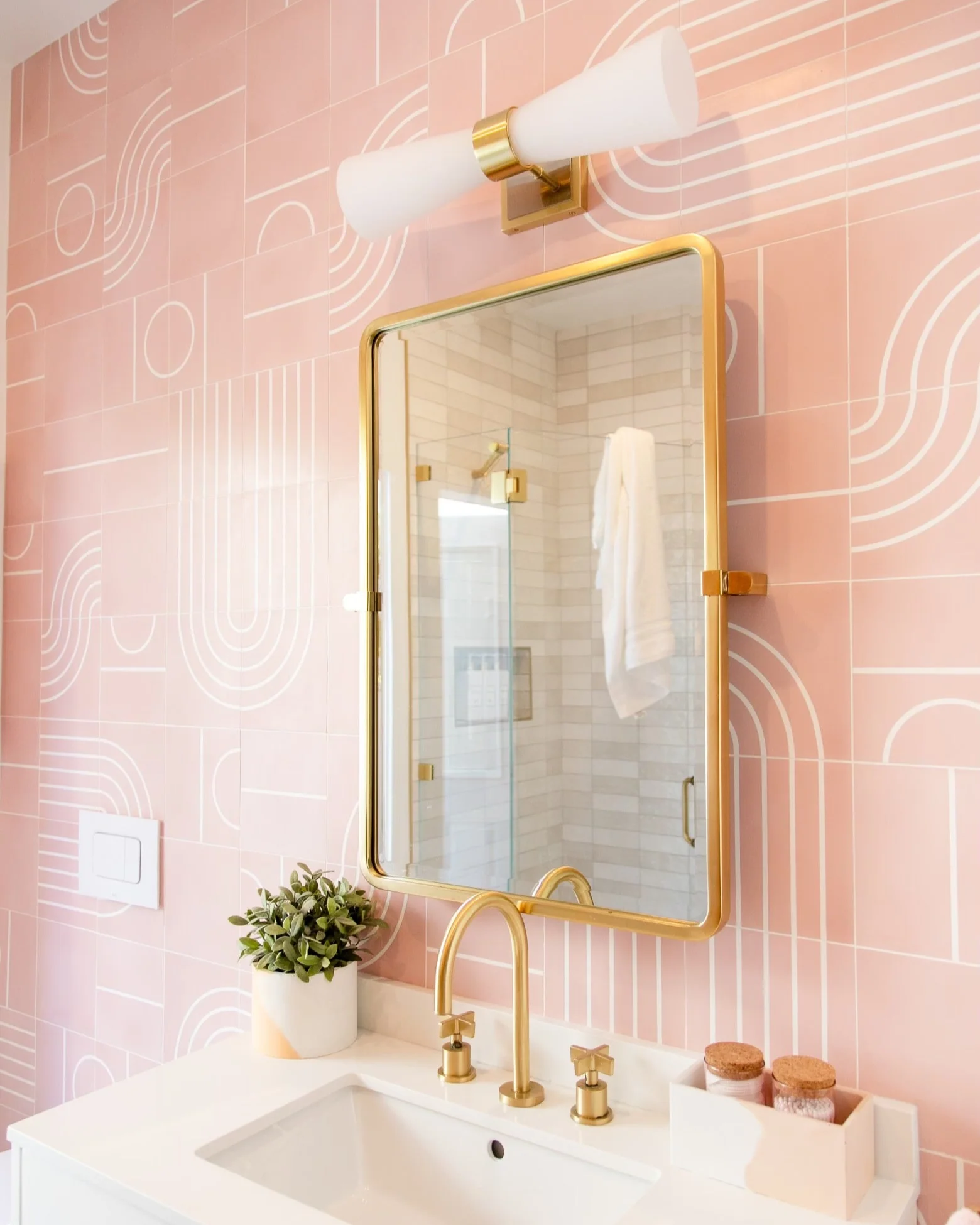 in stock // strands // sss // mixed - field: millennial pink, accent: ivory